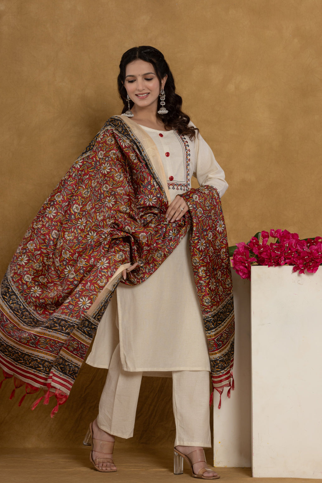 Off-White Cotton Kurti Set with Floral Embroidery And Dora Silk Dupatta