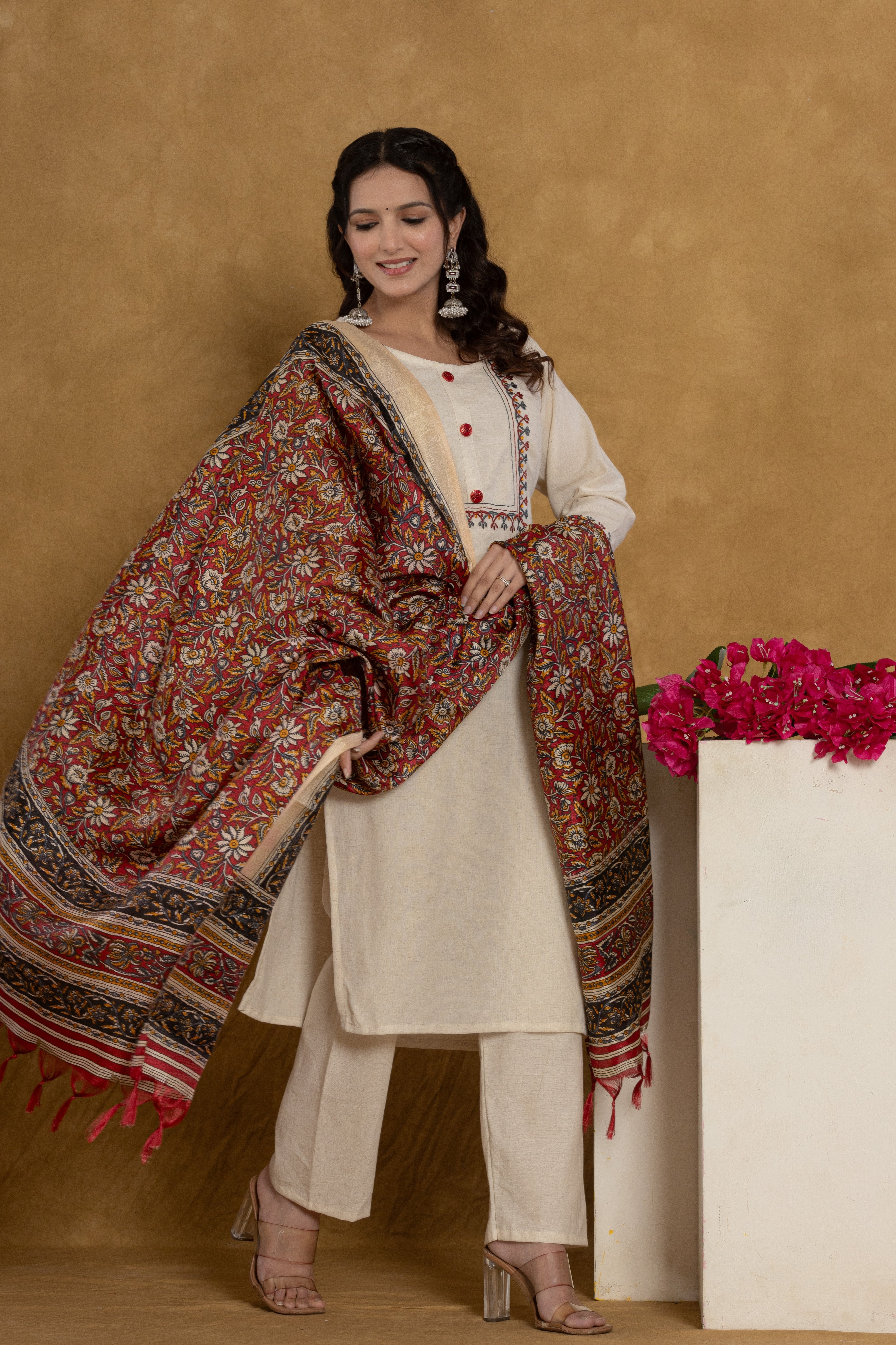 Off-White Cotton Kurti Set with Floral Embroidery And Dora Silk Dupatta