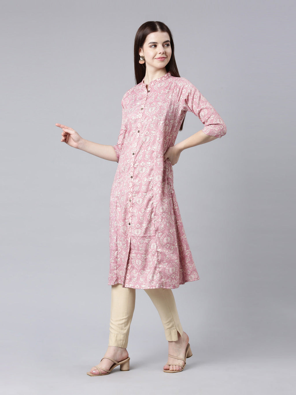 Mandarian Collar Geometric Viscose Rayon Kurta from samhitas apparel