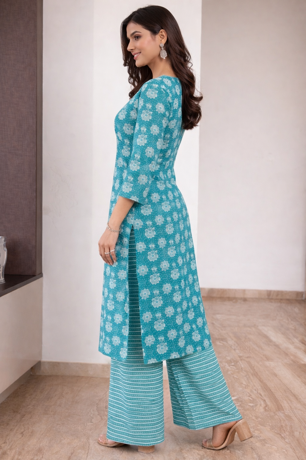 Elegant Kurta Set for Women- Rama Green