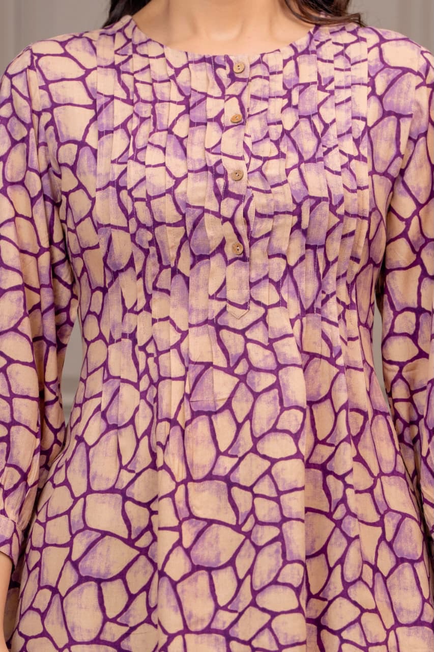 Lavender Abstract Printed Pleated Top | Casual Round Neck 3/4 Sleeve Tunic