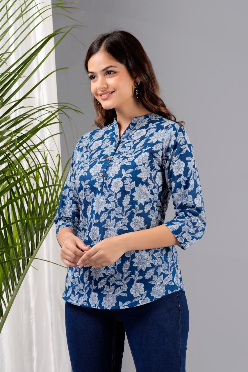 Round Mandarin Collar Sky Blue Floral Print Short Straight Kurti